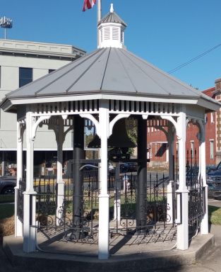 Courthouse Gazebo & Bell